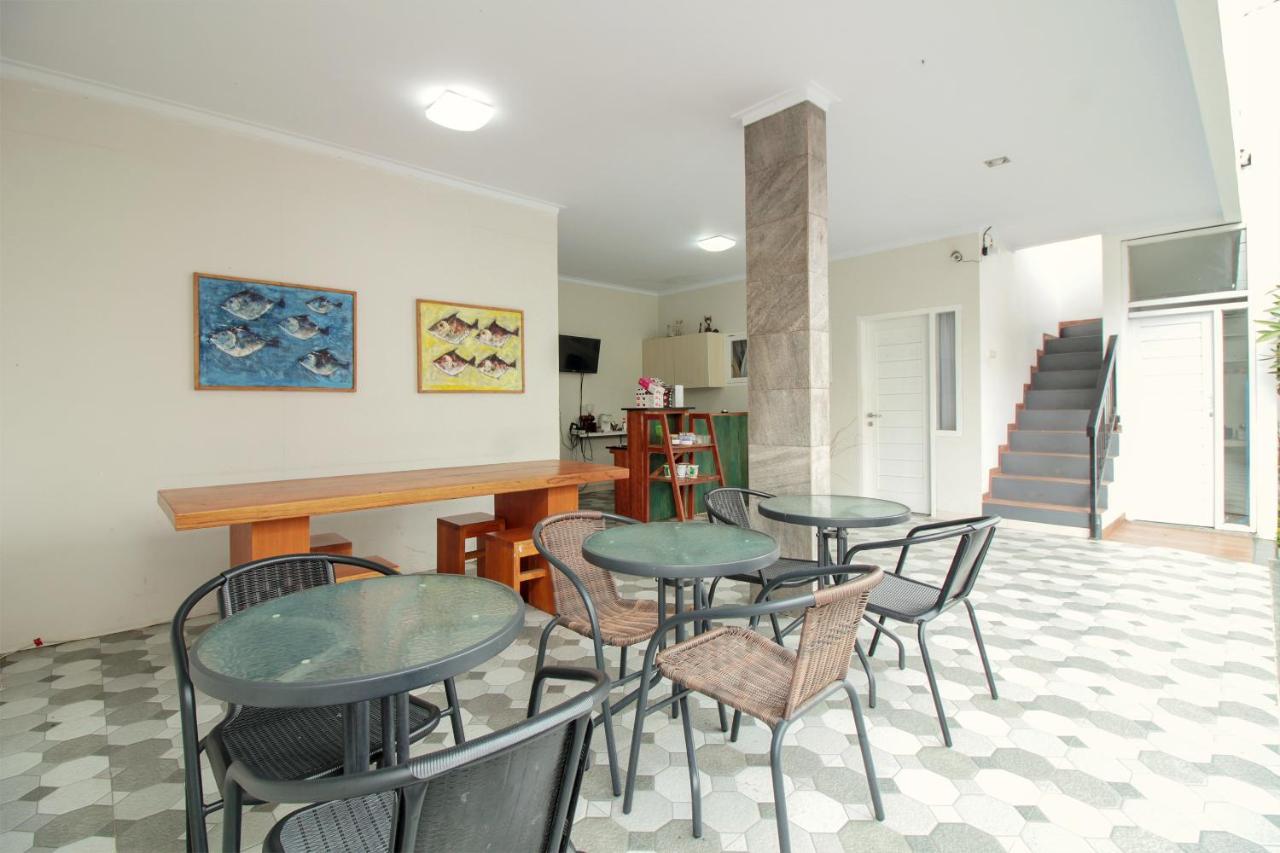Oyo 396 Tibrae Residence Syariah Lembang Exteriér fotografie