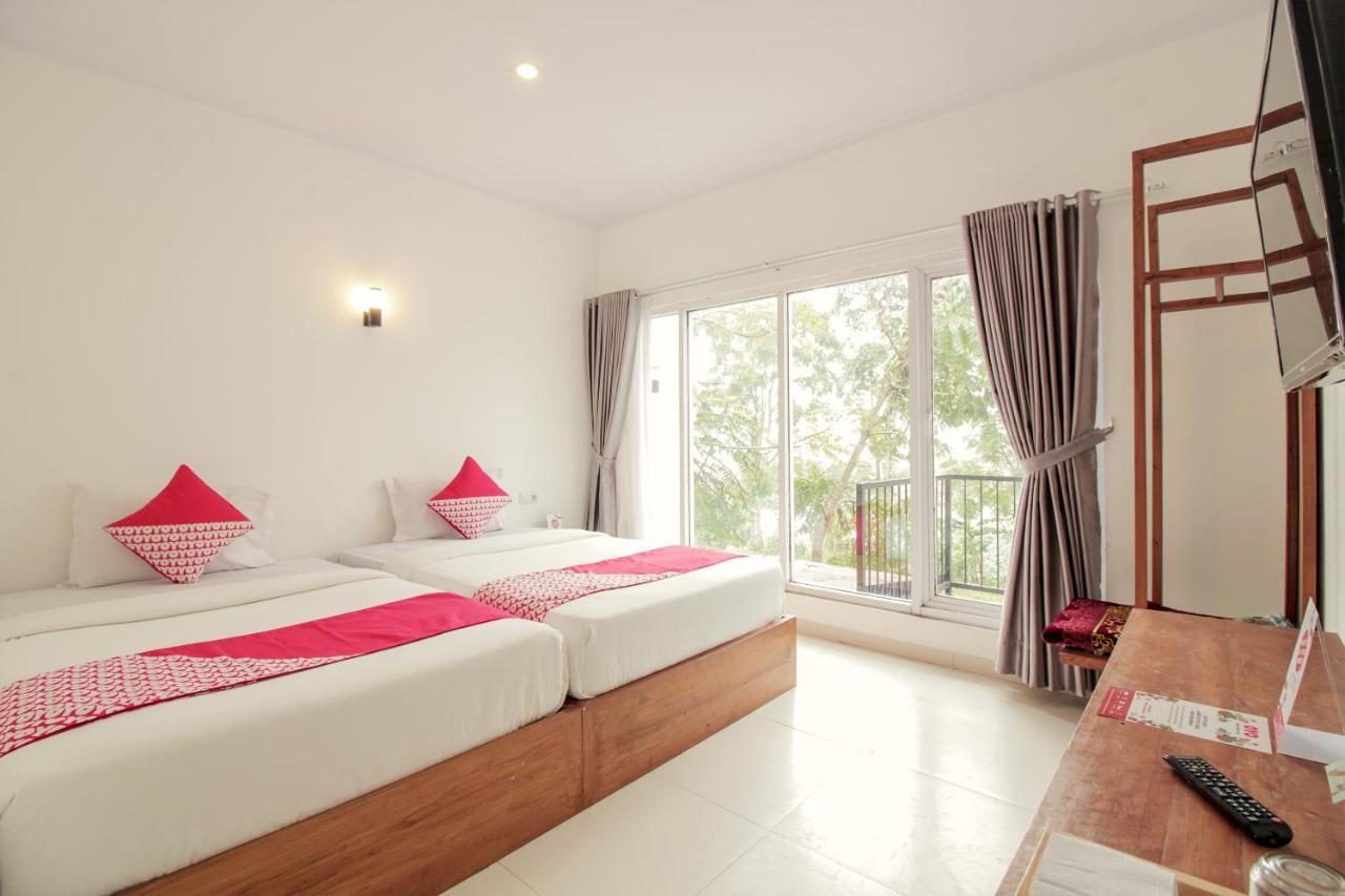 Oyo 396 Tibrae Residence Syariah Lembang Exteriér fotografie